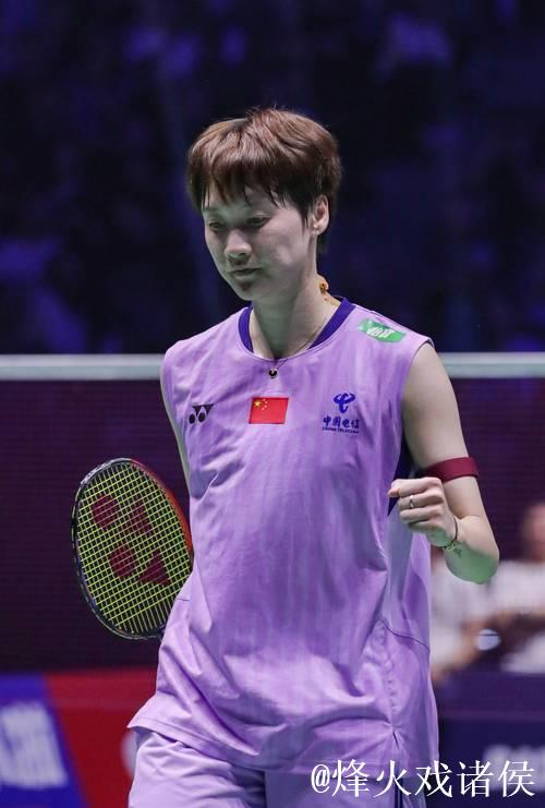 陈雨菲2-0横扫晋级 闯入羽毛球世锦赛女单8强